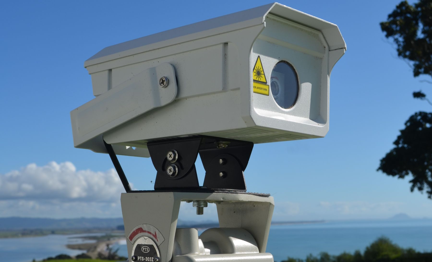 outdoor bird scaring device in New Zealand